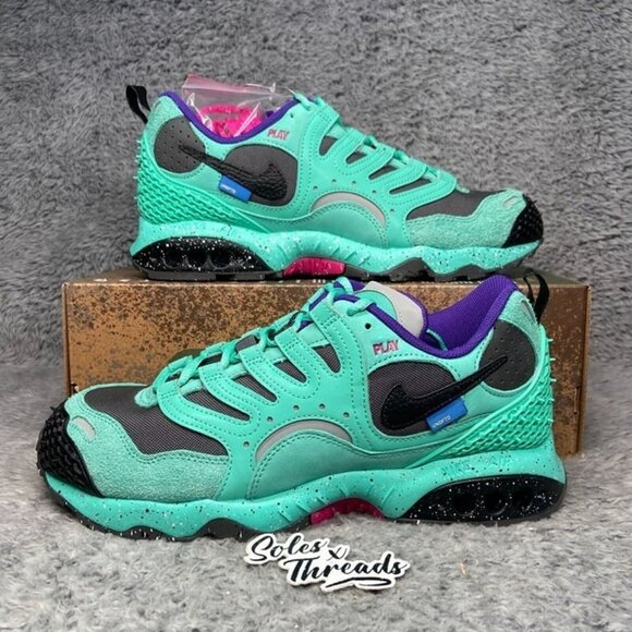 Nike Air Terra Humara x UNDEFEATED Size 10 Men Light Menta FN7546-301